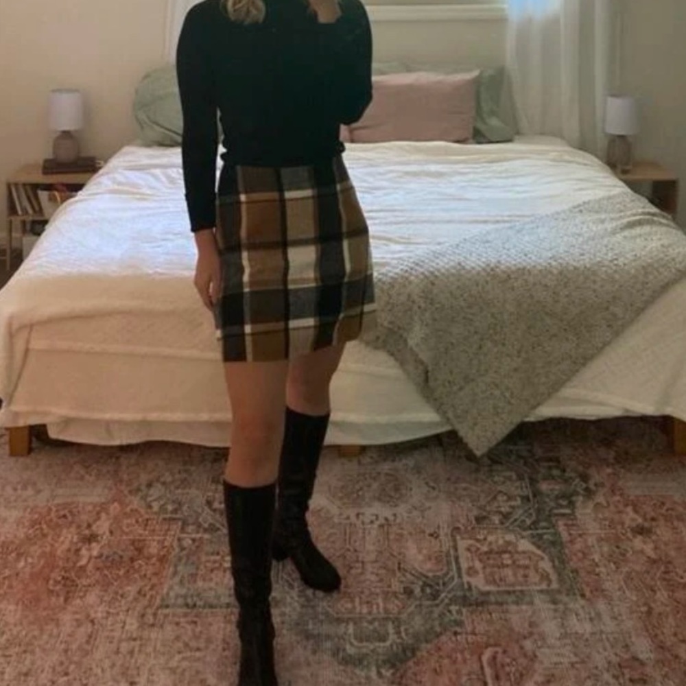 Plaid skirt - Picture 8 of 8